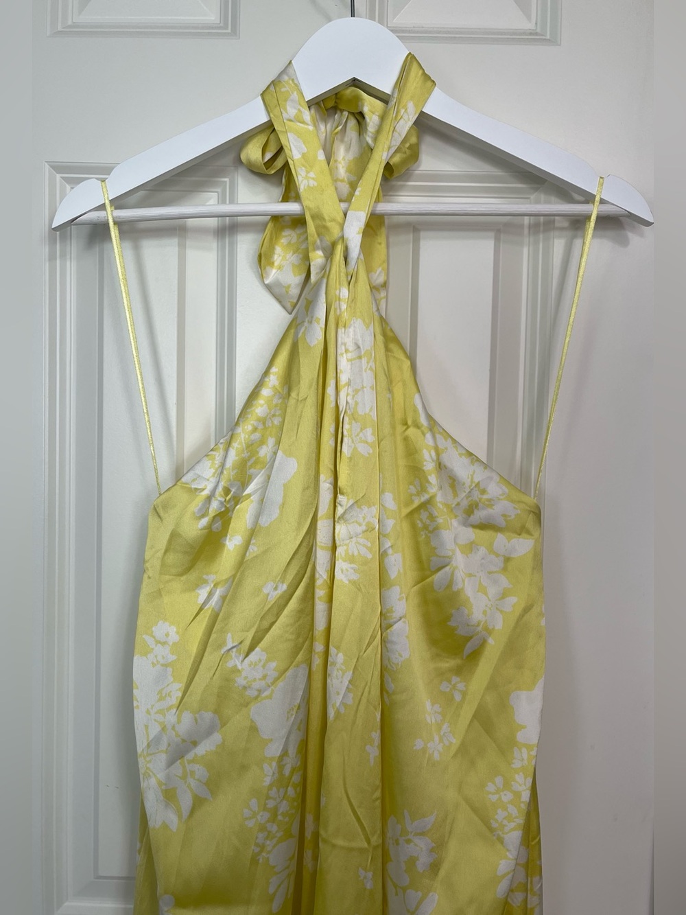 ☀️🔥Elan Lemon Yellow and White Floral Halter Maxi Dress🔥🌞 - Picture 4 of 7